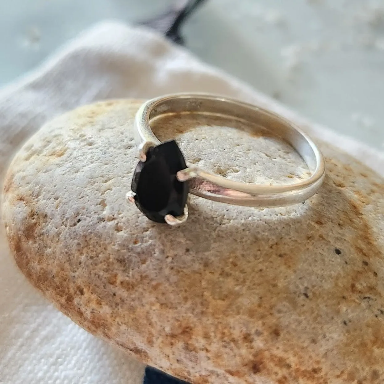 BLACK TEAR - ONYX 925 STERLING SILVER RING