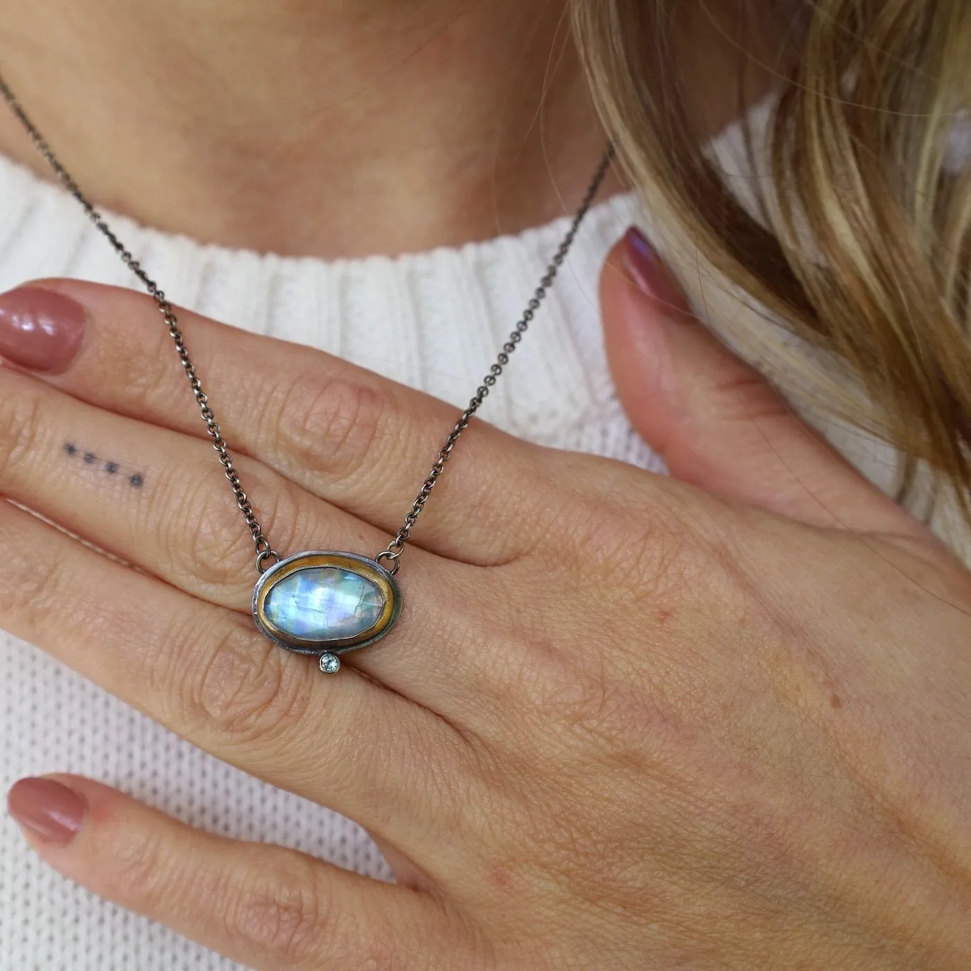 Crescent Rim Necklace with Moonstone