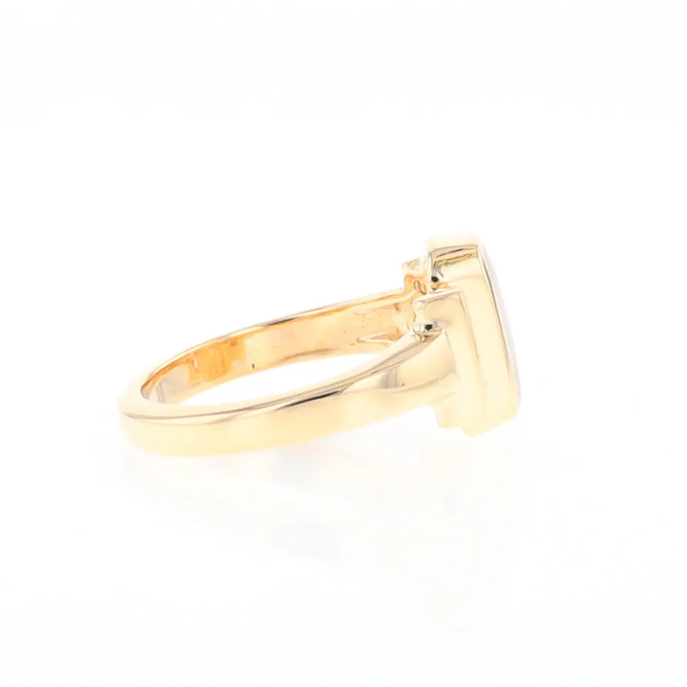 Gold Quartz Ring Oval Inlaid Design with .24ctw Round Diamonds