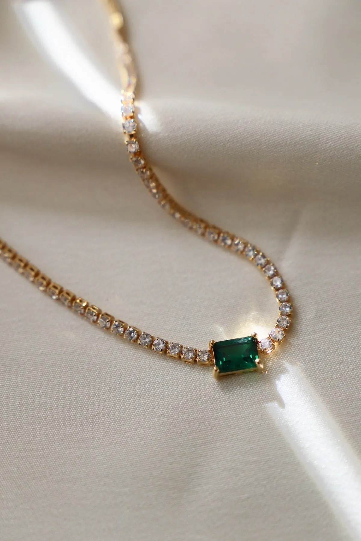 HEIRLOOM EMERALD NECKLACE