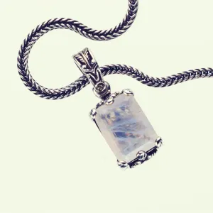 Islamic Pendant : L (Rainbow Moonstone)