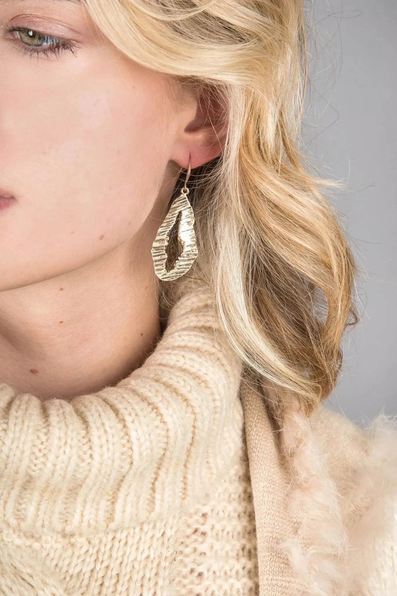 Ridge Statement Earring